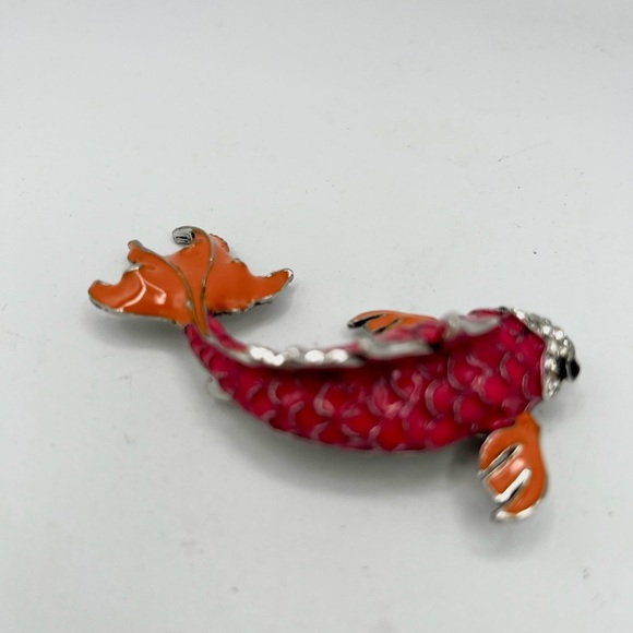 Pink & Orange Enamel Koi Fish Brooch with Rhinestonnes - Picture 8 of 11